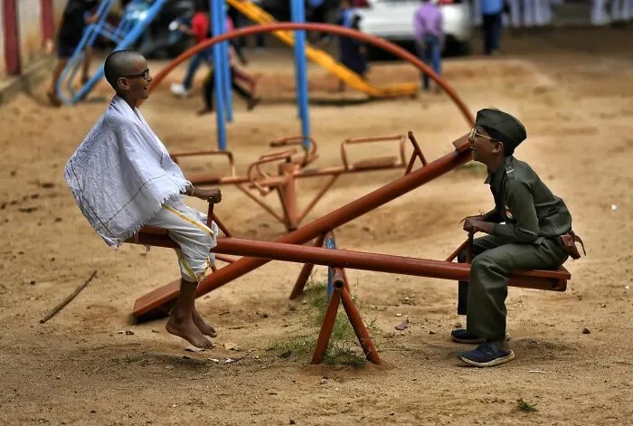 25 Adorable Photographs Of Kids That Show The Magic Of Childhood By Guru Charan