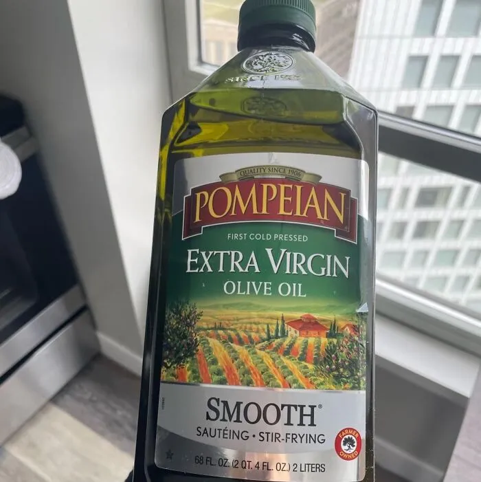 "I add    <a style="display:inline;" href="https://www.amazon.com/Pompeian-Delicate-Stir-Frying-Naturally-Non-Allergenic/dp/B015ONU4JE?crid=3E9O4XKXSRVBX&dib=eyJ2IjoiMSJ9.mBRat7kfI_nKa5BR3mWwW2IfTdyNE-4Y82-rt1WeXedS5-kl_ISRHdhcNoD_BLL8tHJgWMjhRM2_CmobtAawd_hG4J3B91rYWCcSSMyiYGmTLpiNTviO4Kyj939jrQ0-gQ8Tvm-3AMnSTjJMOHE3sc21ElscrArlr-zrpeiof5BKbw3ZFIIlRU45WNnLqa1WqvmxKcmNywHFQouoApELpnnDa2EJUOq56ULmY_adzHB7_KzO2GKvyoLvdbJlS4ZeRakazOqwYb8DmHLsE7SzJ4GEky0tL1E4F8h5e4LVauI.-lQFUiF8_gS95z2PiMa-OvgV92s0n5Gael2zE2oqVgI&dib_tag=se&keywords=olive%2Boil&qid=1727334857&sprefix=olive%2Boil%2Caps%2C368&sr=8-1-spons&sp_csd=d2lkZ2V0TmFtZT1zcF9hdGY&th=1&linkCode=ll1&tag=bpsloth-20&linkId=5e3d6f2bf50bb0bb01d4295234ef64c6&language=en_US&ref_=as_li_ss_tl" target="_blank"><span Style="Font:inherit;color:#d74b1f;"> olive oil </Span>  to pasta water to keep the pasta from sticking way too much later on. Edit: It's a tip I saw on a Gorden Ramsey video and it works relatively well!" - sketcherkids125