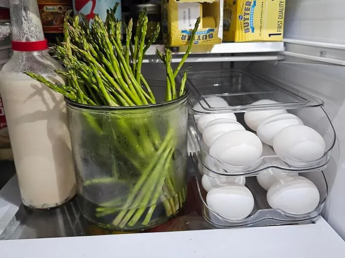 Tired Of Playing Egg Roulette Every Time You Open The Fridge? This   <a Style="Display:inline;" Href="Https://Www.amazon.com/Roskdeewat-Egg-Holder-Fridge-Automatically/Dp/B0clv7rz42?ie=utf8&th=1&linkcode=ll1&tag=bpwombat-20&linkid=7860bbb1a2f7777d7aaeafb794e5b995&language=en_us&ref_=as_li_ss_tl" Target="_blank"><span Style="Font: Inherit; Color: #d74b1f;"> Egg Holder</Span> Will Keep Your Eggs Safe And Sound 