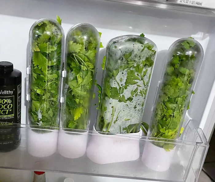 Say Goodbye To Wilted Herbs And Hello To Fresh Flavors! These   <a Style="Display:inline;" Href="Https://Www.amazon.com/Prepara-Herb-Savor-Pod-2-0/Dp/B00lip5pdi?ie=utf8&th=1&linkcode=ll1&tag=bpwombat-20&linkid=5e4c46d87b3a6cafe0744447a4489d2f&language=en_us&ref_=as_li_ss_tl" Target="_blank"><span Style="Font: Inherit; Color: #d74b1f;"> Prepara Herb Savor Pods</Span> Keep Your Herbs Perky For Weeks, So You Can Ditch Those Sad, Soggy Bunches And Elevate Your Cooking Game