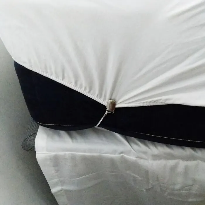 Mattress Always Trying To Make A Break For It In The Middle Of The Night?  These   <a Style="Display:inline;" Href="Https://Www.amazon.com/Dp/B004i3vdwy?ascsubtag=7724550%2c14%2c36%2cd%2c0%2c0%2c0%2c900%3a2%3b974%3a3%3b1125%3a1%3b1338%3a1%2c0%2c0%2c0%2cboredpanda&btn_ref=srctok-Fcebff32d688e72e&th=1&linkcode=ll1&tag=bpfish-20&linkid=73cfc8f1e74e7b99a2eb5cb10a4c43a3&language=en_us&ref_=as_li_ss_tl" Target="_blank"><span Style="Font: Inherit; Color: #d74b1f;"> Bed Sheet Holders</Span> Will Keep Those Sheets Tucked In Tight, So You Can Finally Get A Good Night's Sleep (Without Waking Up Tangled In A Sheet Burrito)