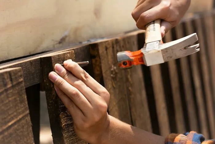 “Sniffing Rubbing Alcohol Gets Rid Of Nausea”: 50 Weird Life Hacks That Work For Some Reason