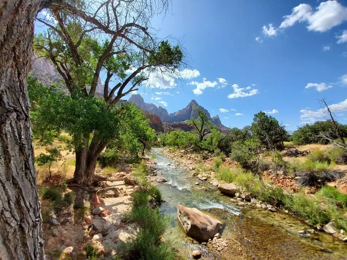Someone Asks Online: "What Is The Most Beautiful Place You Have Ever Visited?", Receives 33 Answers