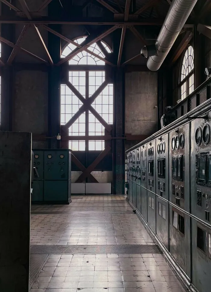 50 Disturbing Facts To Make You Want To Crawl Under Your Bed And Stay There
