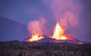 I Finally Captured A Volcanic Eruption In Iceland (9 Pics)
