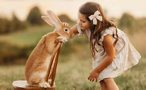 25 Adorable Moments Between Children And Their Animal Companions Captured By Andrea Martin