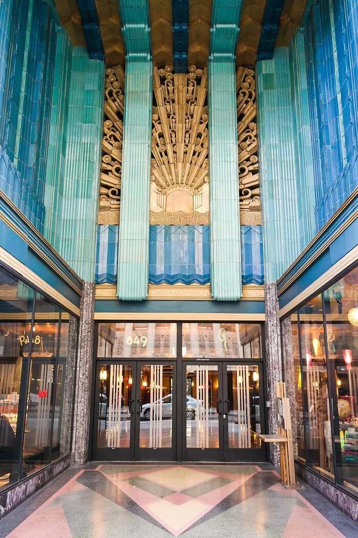 Eastern Columbia Building, Los Angeles (1930)