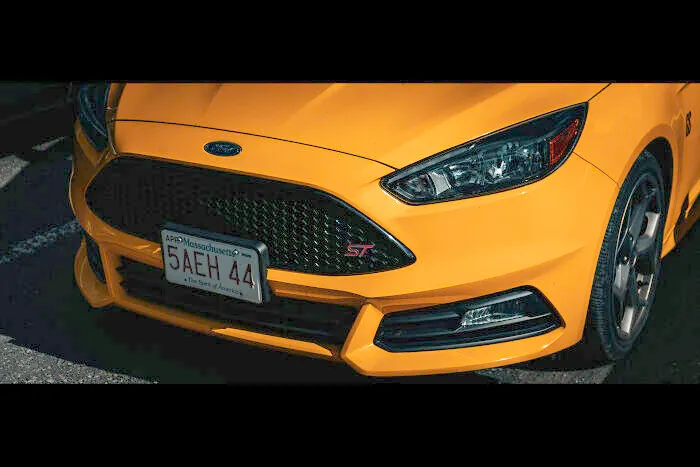 I Took Photos Of The First Car Club's Meetup In College (5 Pics)