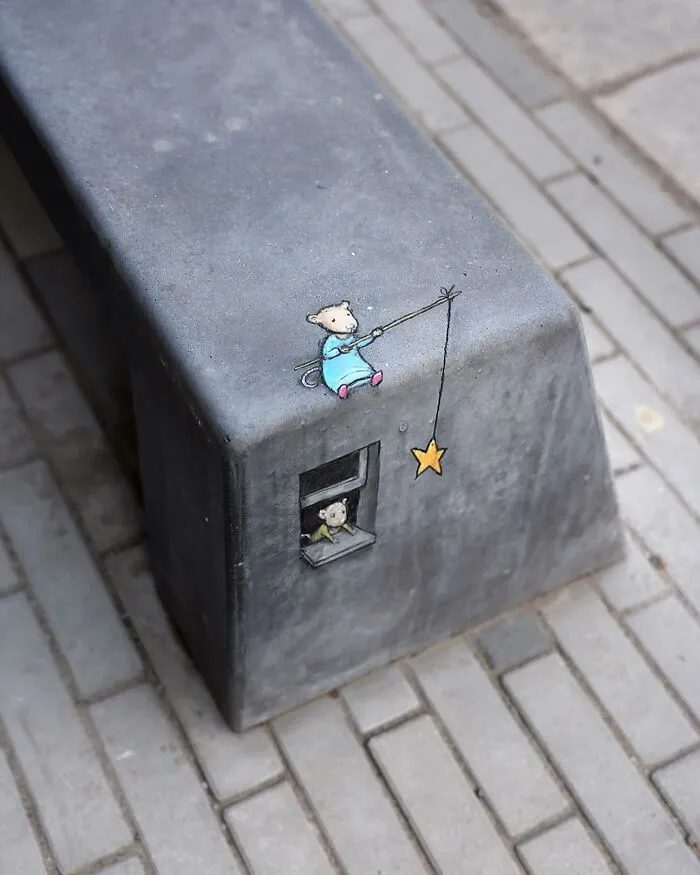 30 New Doodled Creatures That Popped Up In Unexpected Places, By David Zinn