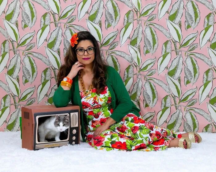 This Photographer Captured 30 Silly And Quirky Portraits Of Pets And Their Owners Once Again