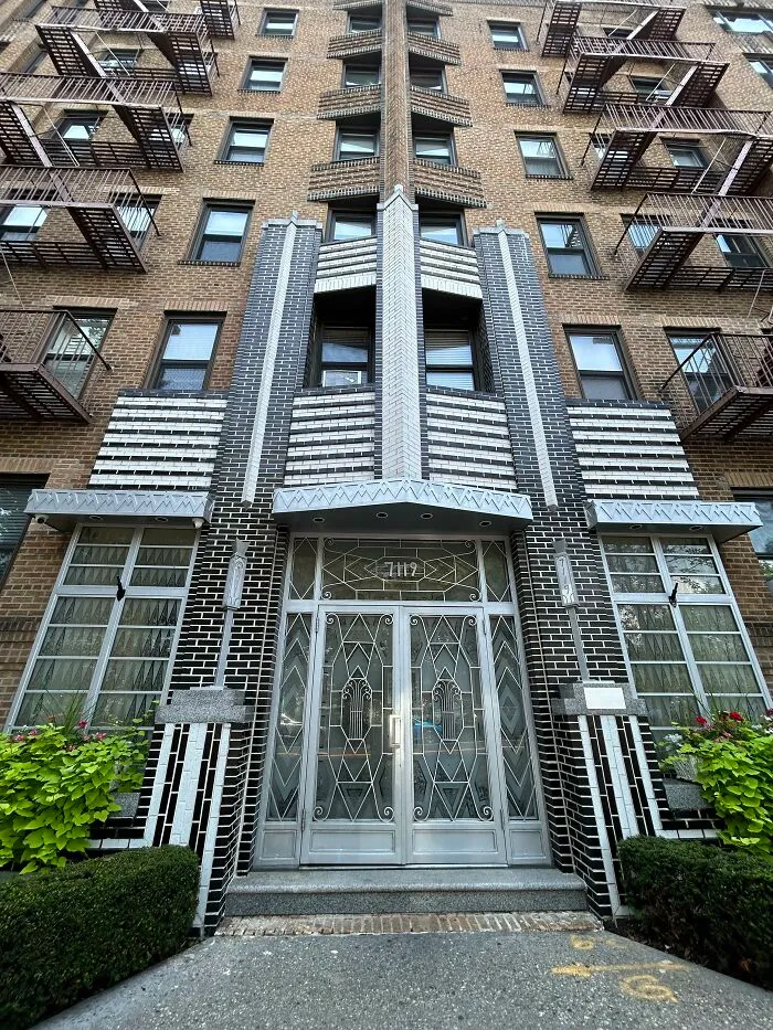 Apartment Building, Brooklyn (19xx)