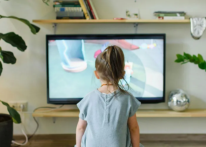 “No Fussing At Bedtime!”: 30 Genius Parenting Tricks That Make Life Less Stressful