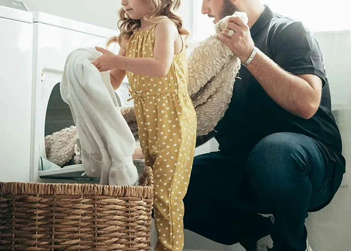 “No Fussing At Bedtime!”: 30 Genius Parenting Tricks That Make Life Less Stressful