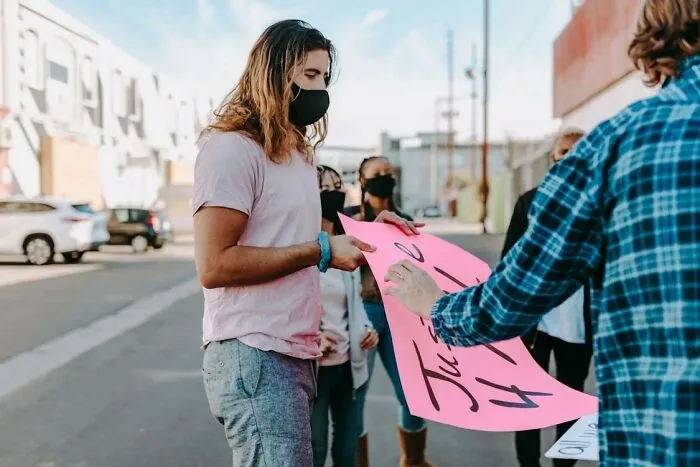 30 People Share “The Incident” That Ruined Their Friend Groups Forever