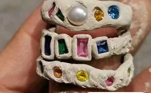 “That's It, I'm Craft Shaming!":30 Horrendous DIY Projects That Got Shamed In This Online Group