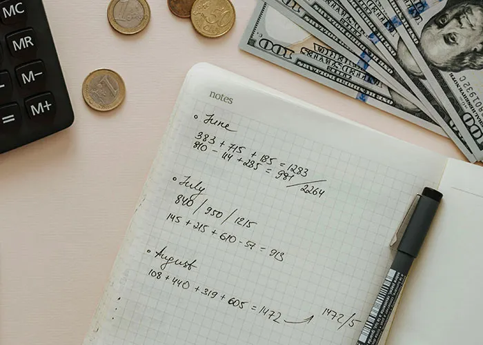 30 Surprisingly Easy Frugal Changes That Helped People Reach Their Financial Goals