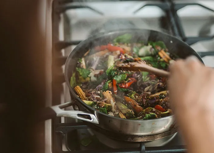 30 Surprisingly Easy Frugal Changes That Helped People Reach Their Financial Goals