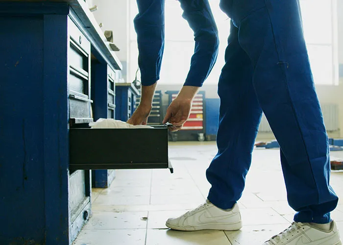30 Surprisingly Easy Frugal Changes That Helped People Reach Their Financial Goals
