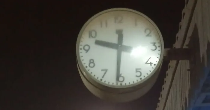 Hey Pandas, Post A Photo Of A Public Clock