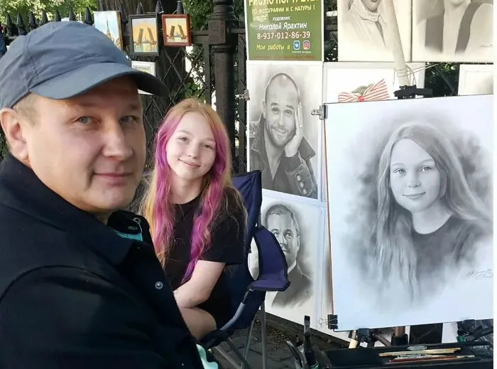 This Street Artist Draws Realistic Portraits That Take Only One Hour To Finish (24 New Pics)