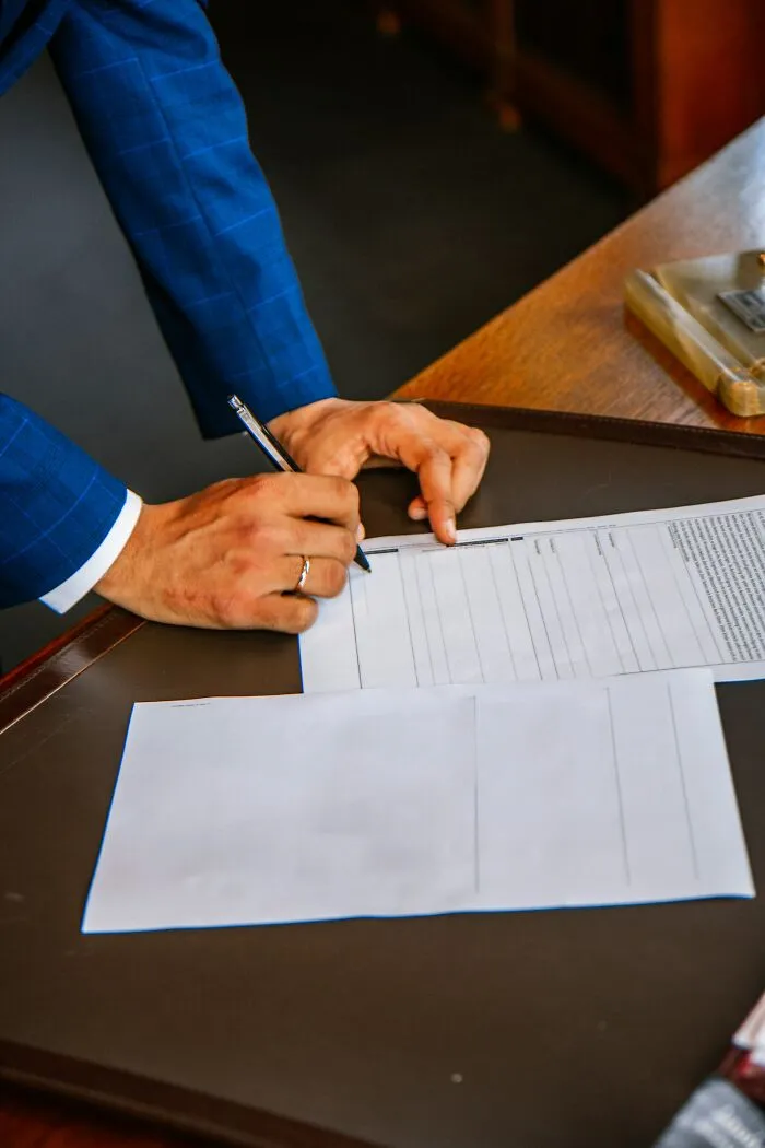 “Leave Immediately”: 30 Netizens Discuss Red Flags To Be Aware Of When Attending A Job Interview