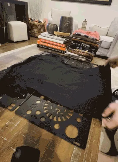 Wrinkled Clothes? Not On This <a Style="Display:inline;" Href="Https://Www.amazon.com/Boxlegend-Folding-Clothes-Durable-Plastic/Dp/B077xv9vzg?ie=utf8&linkcode=ll1&tag=bporca-20&linkid=4f1d7d3c974cc26c1fc5420d597fd2a8&language=en_us&ref_=as_li_ss_tl" Target="_blank"><span Style="Font: Inherit; Color: #d74b1f;"> Clothes Folder's</Span> Watch! It's Got Your Back, Even When You're Feeling Lazy