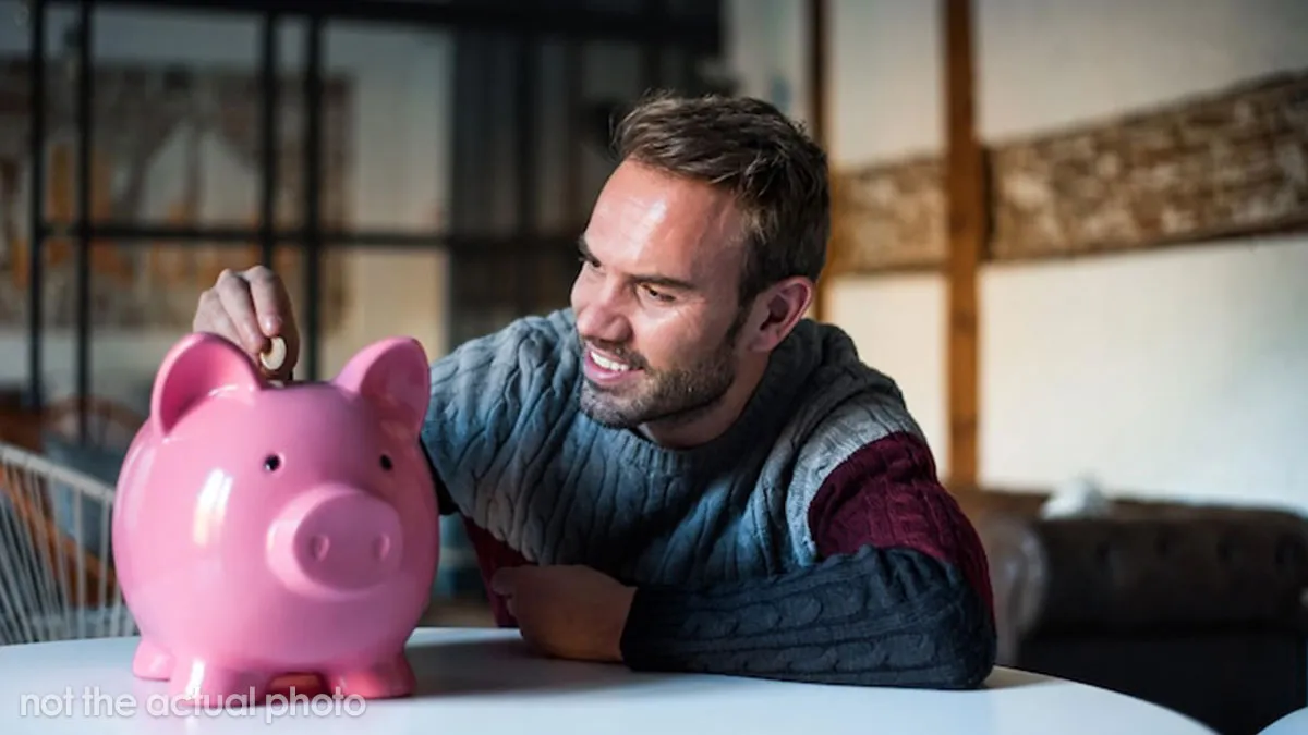 Woman Explains How She's Put Off By Partner's Extreme Saving Habits, Netizens Take His Side