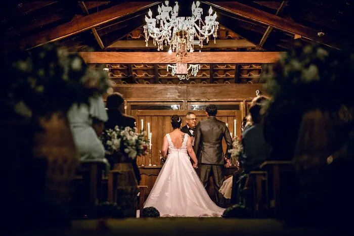 30 "They're Not Gonna Last Long" Wedding Moments Shared In This Online Thread