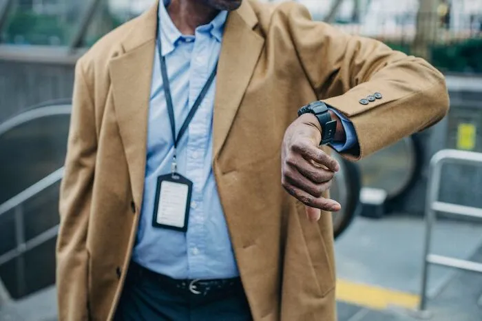 “Leave Immediately”: 30 Netizens Discuss Red Flags To Be Aware Of When Attending A Job Interview