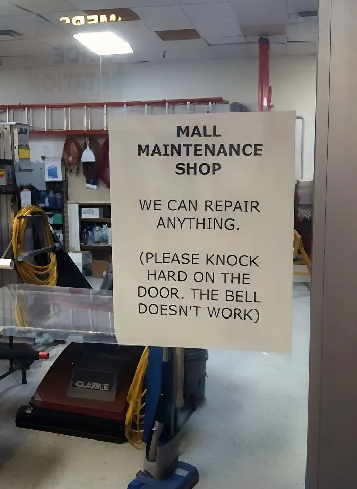 “We’re Tired Of Hiding The Bodies”: 50 Unexpected Signs That Made People Go ‘What?’
