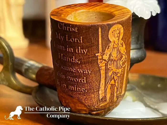 This Nebraskan Artist Crafts Incredible Pipes Featuring Saints, Angels, And Sacred Symbols (29 Pics)