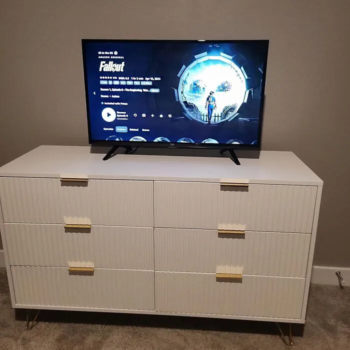 No Self Respecting Entertainment Lover Will Go On Without A <a Style="Display:inline;" Href="Https://Www.amazon.com/Amazon-Fire-TV-40-Inch-2-Series-Hd-Smart-TV/Dp/B0cjcymbzj?pd_rd_w=qqsgr&content-ID=amzn1.sym.a15635ef-1a2a-467f-8bff-Eb936a0ca795&pf_rd_p=a15635ef-1a2a-467f-8bff-Eb936a0ca795&pf_rd_r=d7yqc7v2m1561nyymz2b&pd_rd_wg=xgjbt&pd_rd_r=88e3559a-D7c4-4cbb-848d-7bc5ac235757&pd_rd_i=b0cjcymbzj&linkcode=ll1&tag=bpalpaca-20&linkid=7bf9a40b7d6007ad1c2ee951e41a0963&language=en_us&ref_=as_li_ss_tl" Target="_blank"><span Style="Font:inherit;color:#d74b1f;"> 40'' Amazon Fire TV</Span> In Their Life