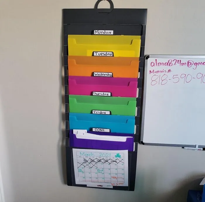  This   <a Style="Display:inline;" Href="Https://Www.amazon.com/Smead-Cascading-Organizer-Pockets-92060/Dp/B00h0fjlzs?ie=utf8&th=1&linkcode=ll1&tag=bpsquirrel-20&linkid=b441beea764d31ead032a4c142addae2&language=en_us&ref_=as_li_ss_tl" Target="_blank"><span Style="Font:inherit;color:#d74b1f;"> Cascading Wall Organizer </Span> Takes Away Any Excuse For Not Having Your Ducks In A Row