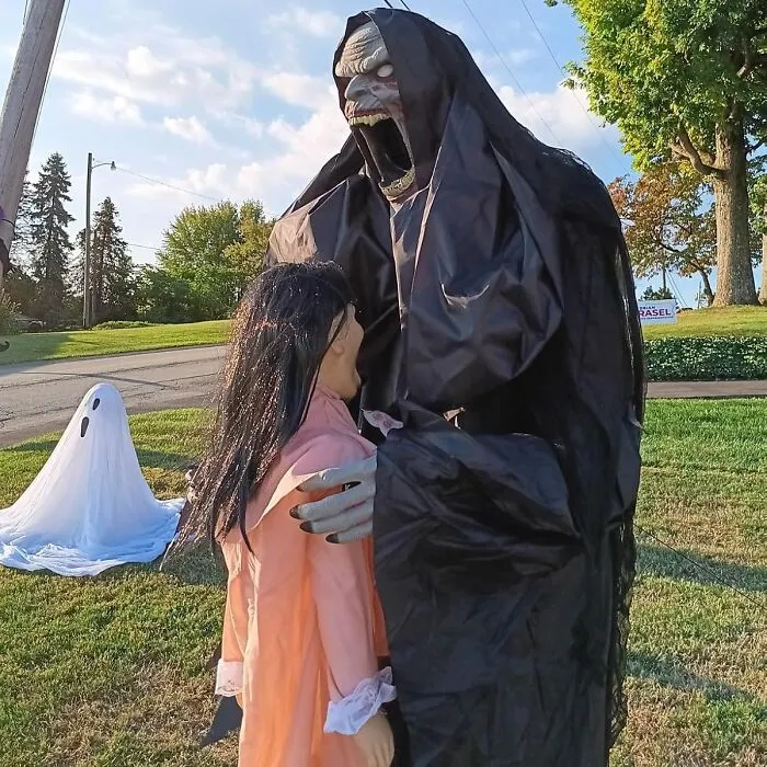 This   <a Style="Display:inline;" Href="Https://Www.amazon.com/Haunted-Hill-Farm-Animatronics-Hhslsuckr-Flsa/Dp/B0bb7xcc77?ie=utf8&th=1&linkcode=ll1&tag=bpcorgi-20&linkid=ca48e79fca1355290acfcbbb631dc585&language=en_us&ref_=as_li_ss_tl" Target="_blank"><span Style="Font: Inherit; Color: #d74b1f;"> Haunted Hill Farm Soul Sucker Demon </Span> Unleashes A Terrifying, Tongue-Wagging Terror That'll Leave Your Guests Gasping For Air... And Their Souls!