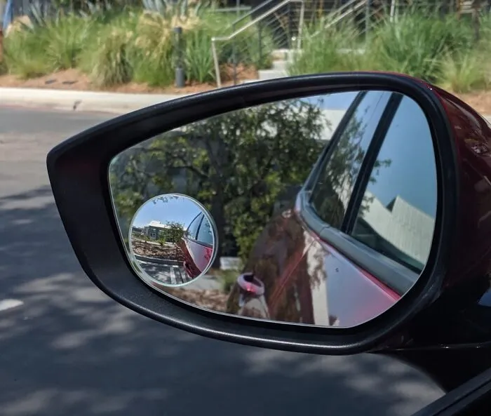 Because Parallel Parking Is Hard Enough Without Having To Deal With Blind Spots, This   <a Style="Display:inline;" Href="Https://Www.amazon.com/Ampper-Blind-Mirror-Frameless-Convex/Dp/B01cv4ancc?ie=utf8&linkcode=ll1&tag=bpsnail-20&linkid=db712e89843148f70e19c3104b8190b2&language=en_us&ref_=as_li_ss_tl" Target="_blank"><span Style="Font: Inherit; Color: #d74b1f;"> Round Blindspot Mirror </Span> Is The Clever Little Helper That Lets You See What's Lurking In The Shadows