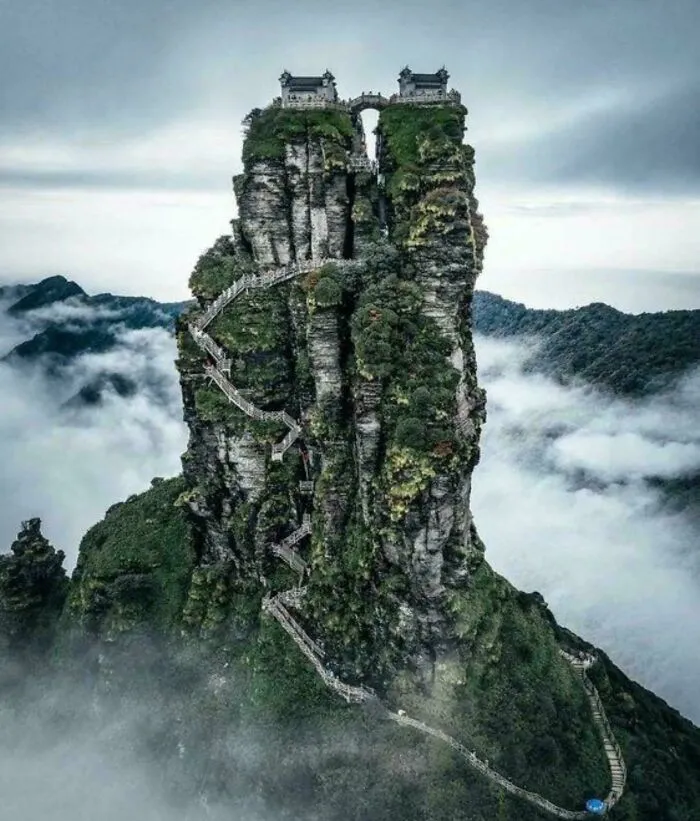 Templos Fanjingshan en Tongren, China