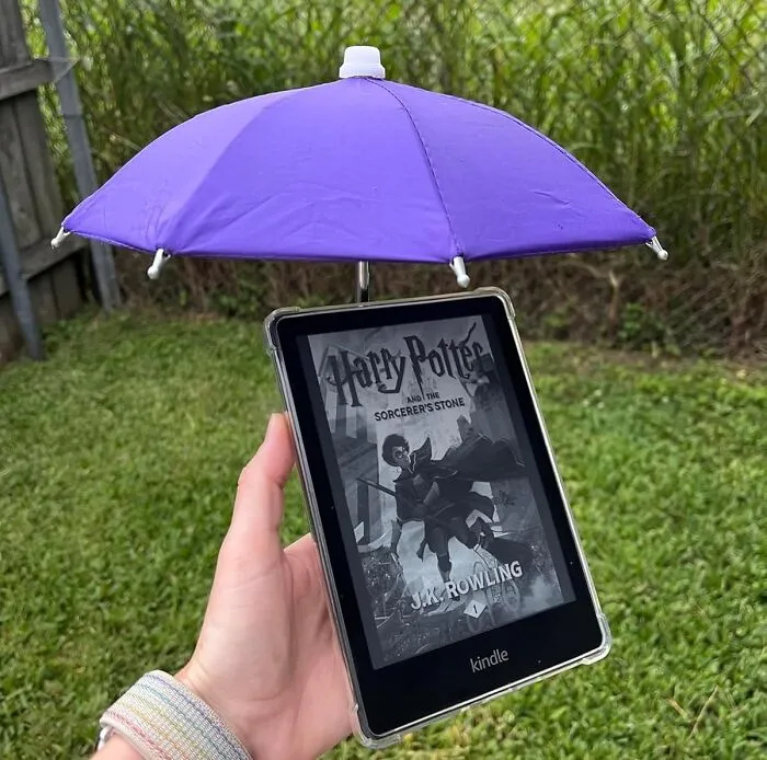Bask In The Shade Of Genius! Stay Cool And Protect Your Phone From Harsh UV Rays With This Clever   <a Style="Display:inline;" Href="Https://Www.amazon.com/Fantasybear-Protection-Umbrella-Universal-Adjustable/Dp/B0b8nhdg7b?ie=utf8&linkcode=ll1&tag=bpgnu-20&linkid=2d882a3ccbabe3dfd5afea45f2452c11&language=en_us&ref_=as_li_ss_tl" Target="_blank"><span Style="Font: Inherit; Color: #d74b1f;"> UV Protection Phone Umbrella For Sun </Span>
