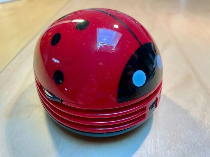 This <span Style="Font: Inherit; Color: #d74b1f;"> Ladybug Desktop Vacuum </Span> Is A Tiny But Mighty Cleaning Companion That's Sure To Bring A Smile To Your Face!