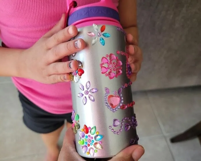 These   <a Style="Display:inline;" Href="Https://Www.amazon.com/Unicorn-Water-Bottle-Girls-Birthday-Gifts-Crafts-Kids-Toys-6-12/Dp/B07tvf82rl?ie=utf8&th=1&linkcode=ll1&tag=bpstarfish-20&linkid=e0c45b9397614bac9501420e98e78bf9&language=en_us&ref_=as_li_ss_tl" Target="_blank"><span Style="Font: Inherit; Color: #d74b1f;"> Decorate Your Own Water Bottle Kits </Span> Let Kids Unleash Their Creativity And Personalize Their Very Own Water Bottles