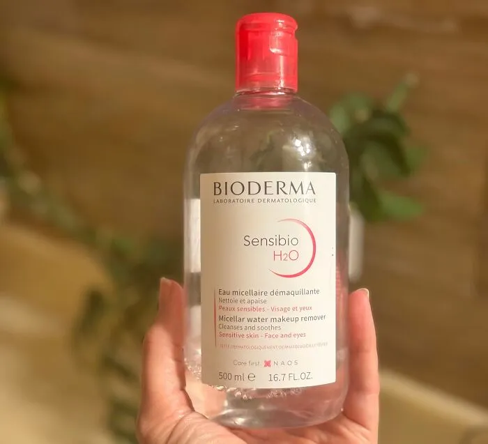 "Used to think my make up would come off with whatever soap I had available. It was all soap right? Never mind that I always woke up with black grit under my eyes from mascara coming off all over my pillow" - <span Style="Font:inherit;color:#808080"> [deleted]</Span>