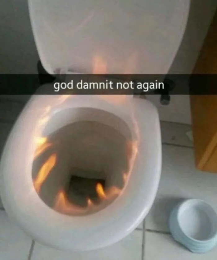 35 Times Reality Took A Dark, Hilarious Twist, Only To Be Encapsulated In Bizarre Pics