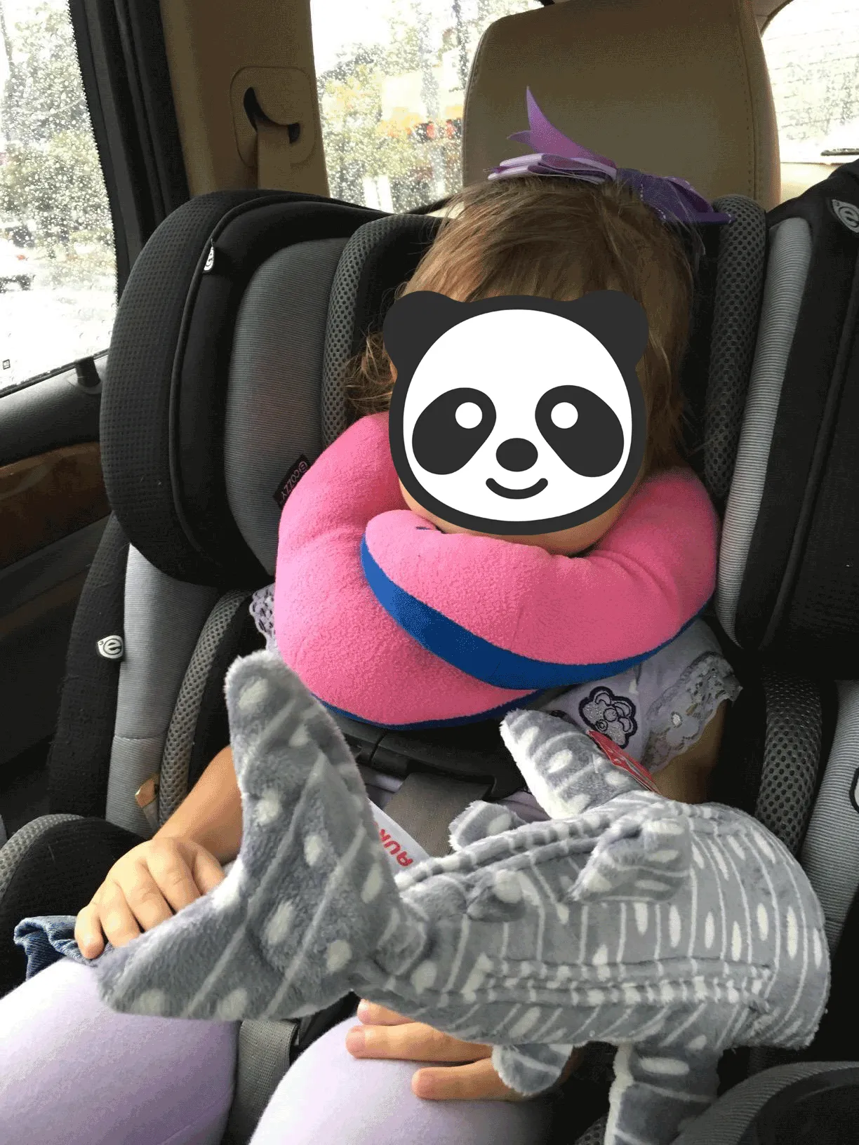 Your Neck Is About To Get The Royal Treatment. This <a Style="Display:inline;" Href="Https://Www.amazon.com/Bcozzy-Chin-Supporting-Travel-Pillow/Dp/B01dodmu9i?ie=utf8&th=1&linkcode=ll1&tag=bpbobcat-20&linkid=af77588a6989b9e004bffe11126f23d2&language=en_us&ref_=as_li_ss_tl" Target="_blank"><span Style="Font: Inherit; Color: #d74b1f;"> Neck Pillow</Span> Cradles Your Head From Both Sides, Providing Ultimate Support And Comfort