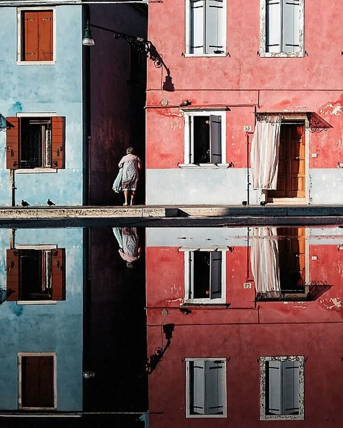 33 Highly Amusing Street Photos Shared On This Instagram Page (New Pics)