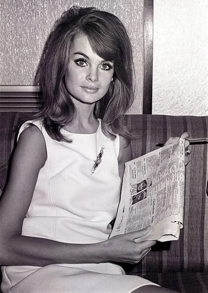 50 Peinados femeninos de la década de los 60 que van de lo increíble a lo estrambótico