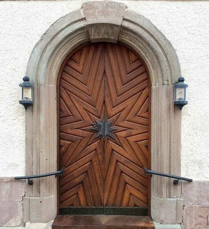 Puerta preciosa