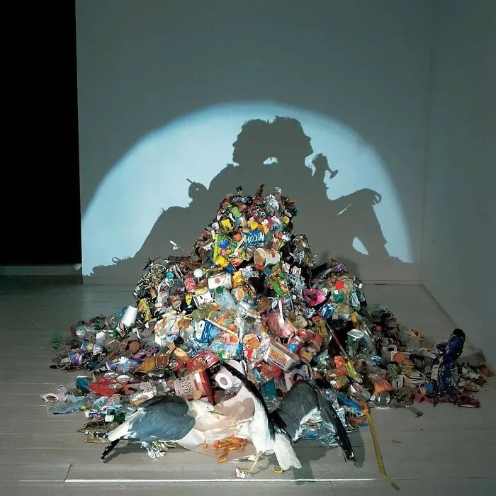 It Might Be Hard To Take Your Eyes Off These Mesmerizing 30 Images Of Surrealism
