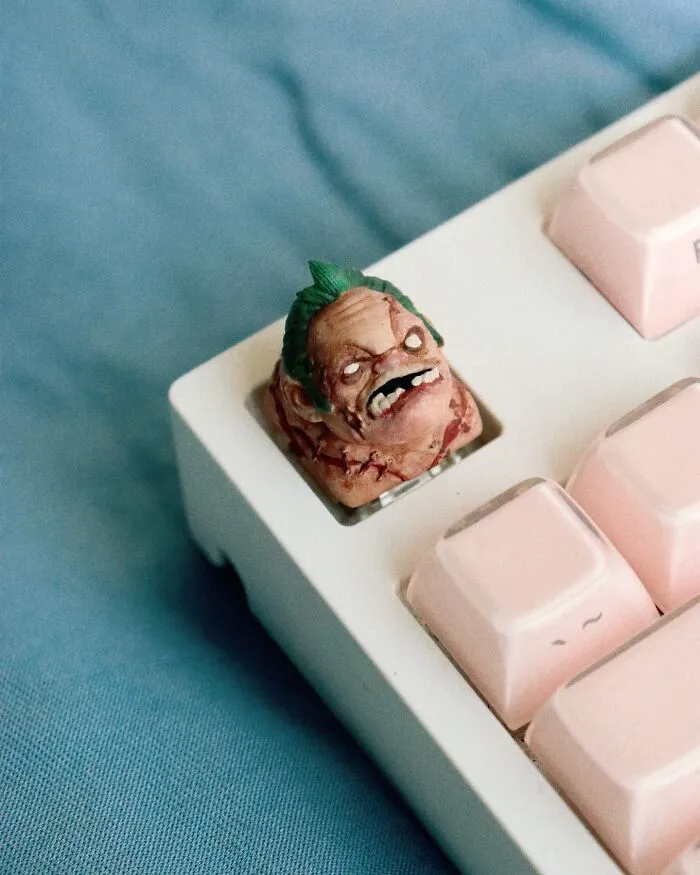 This Artist Creates Amazing Detailed Keyboard Keycaps, Here Are 21 Of Her Best Ones