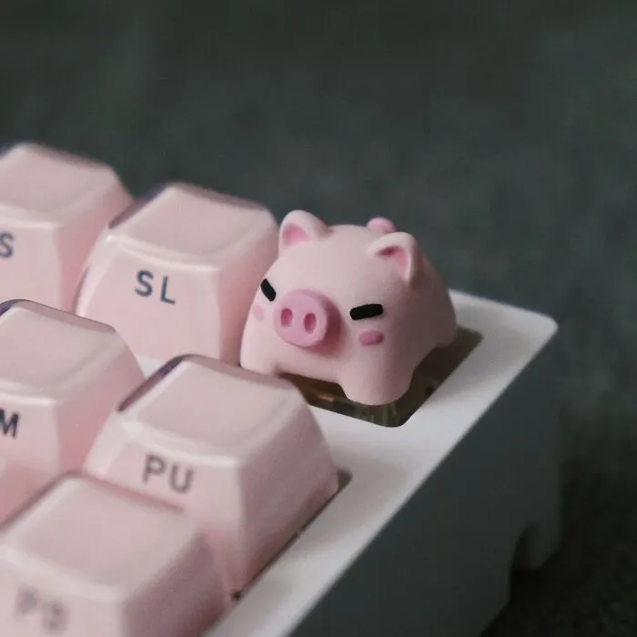 This Artist Creates Amazing Detailed Keyboard Keycaps, Here Are 21 Of Her Best Ones