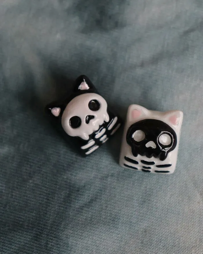 This Artist Creates Amazing Detailed Keyboard Keycaps, Here Are 21 Of Her Best Ones