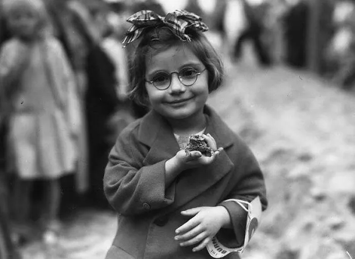 This Instagram Account Shares Historical Pics In Their Original Form, And These 40 Are Just Wow